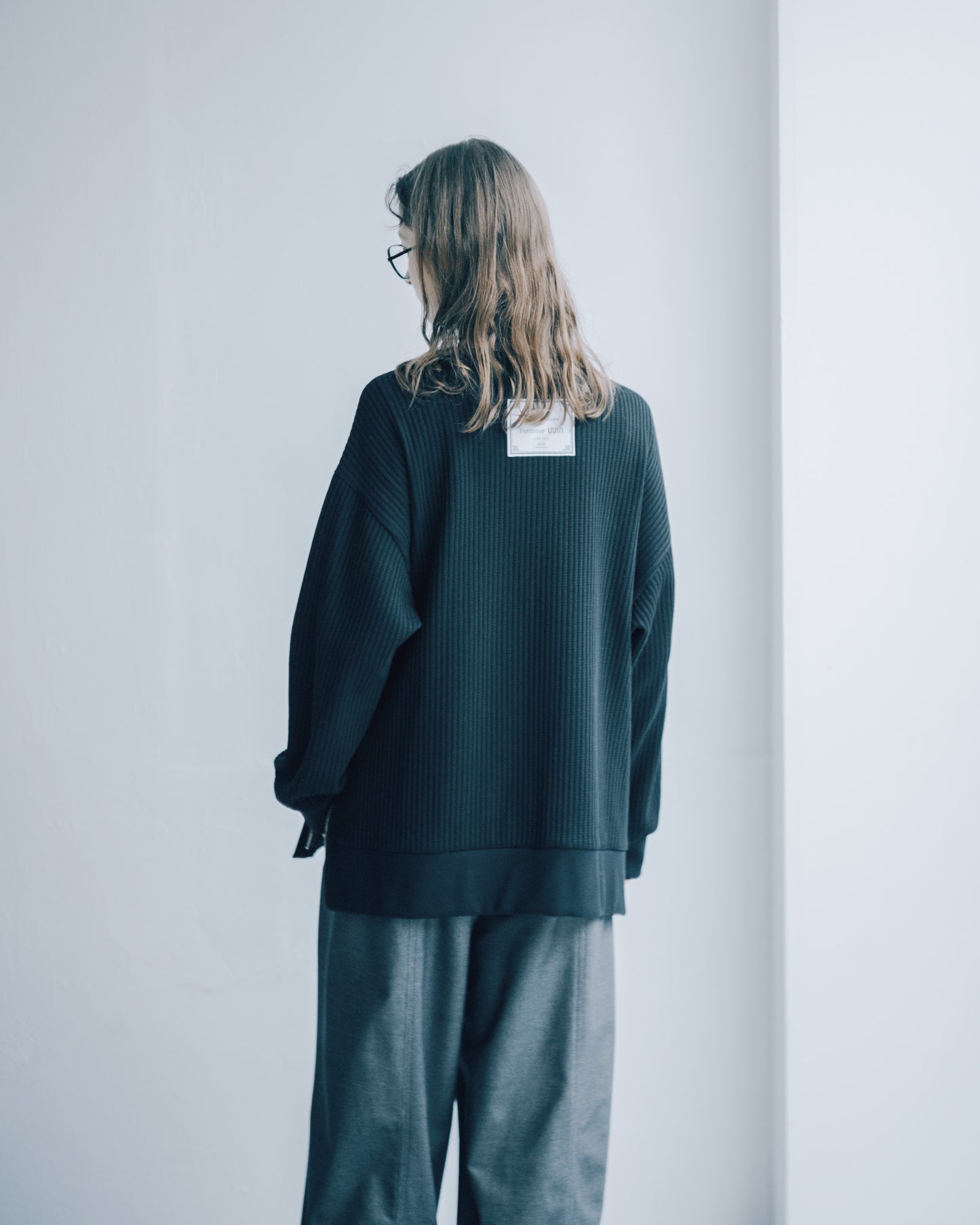 格紋織感圓領上衣(黑色)