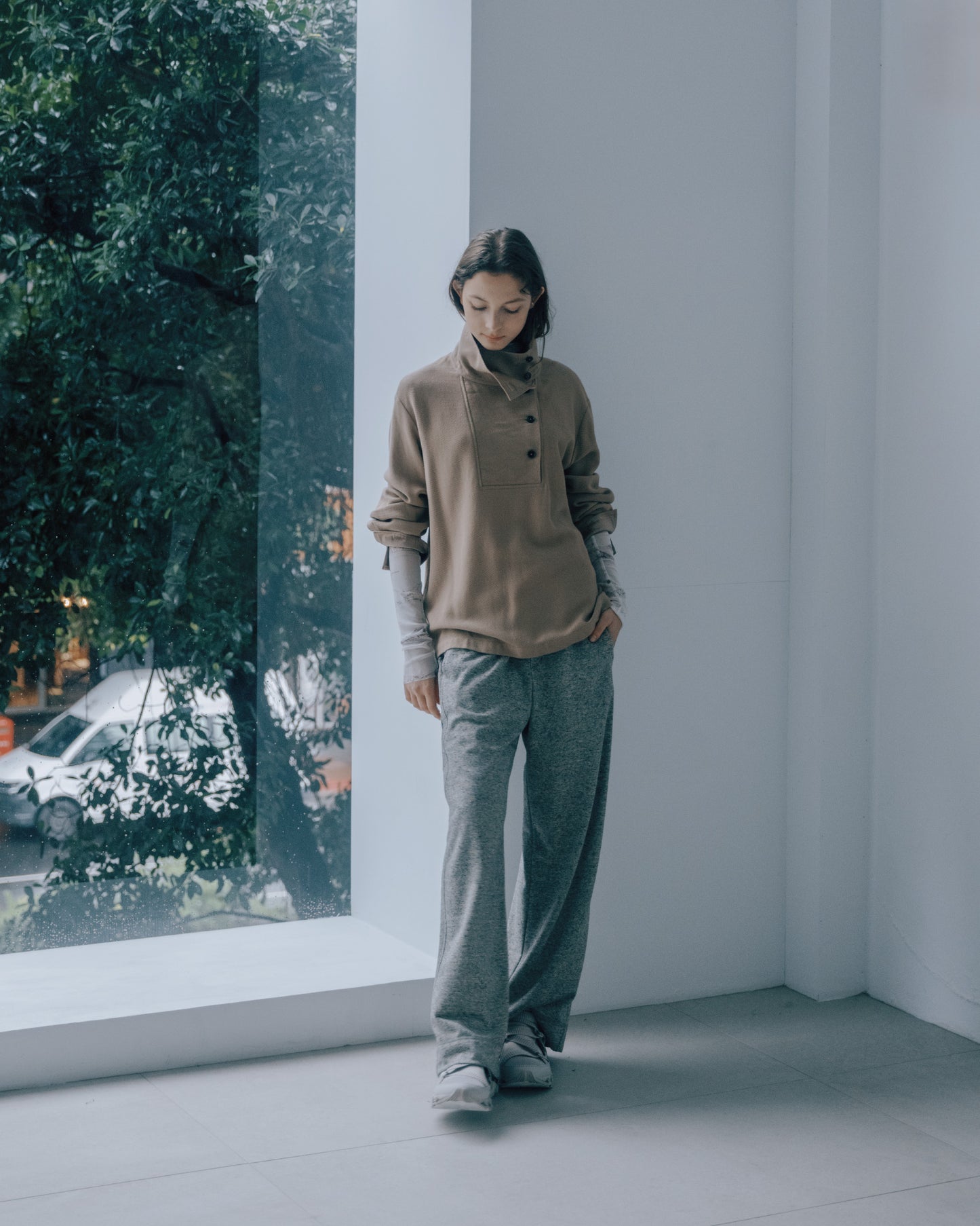 斜紋排釦高領上衣(卡其)