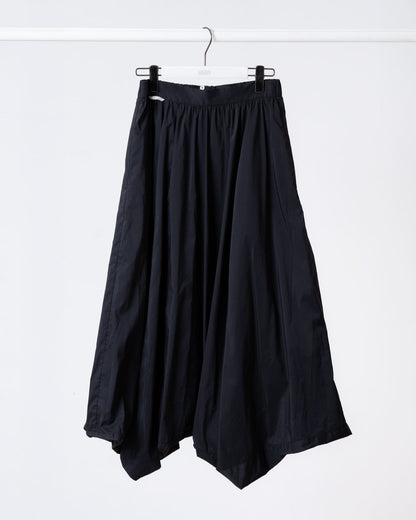 錐角泡泡圓裙(黑色)