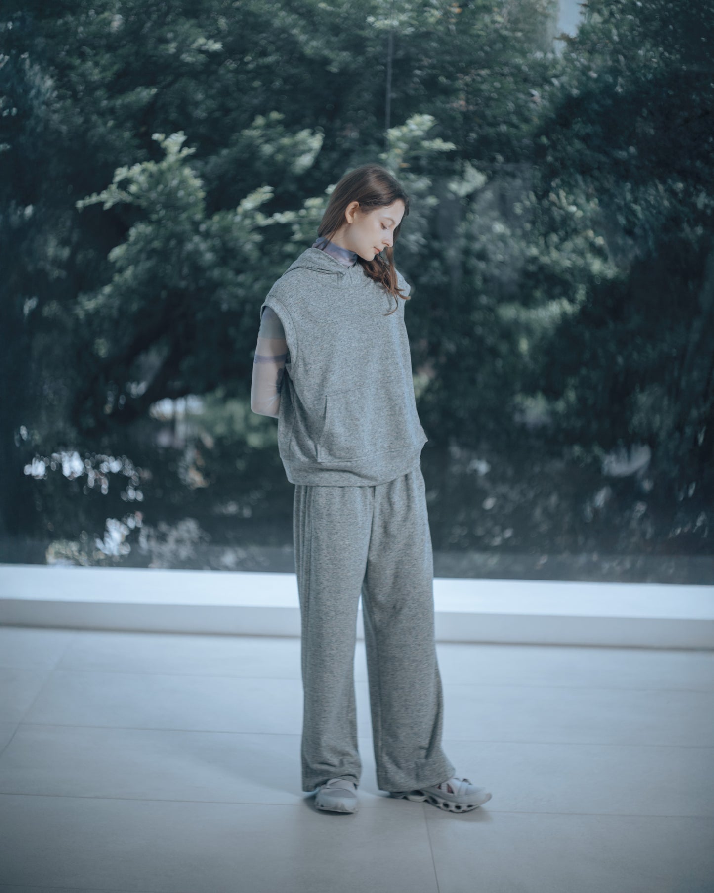 環保灰側邊剪接寬褲