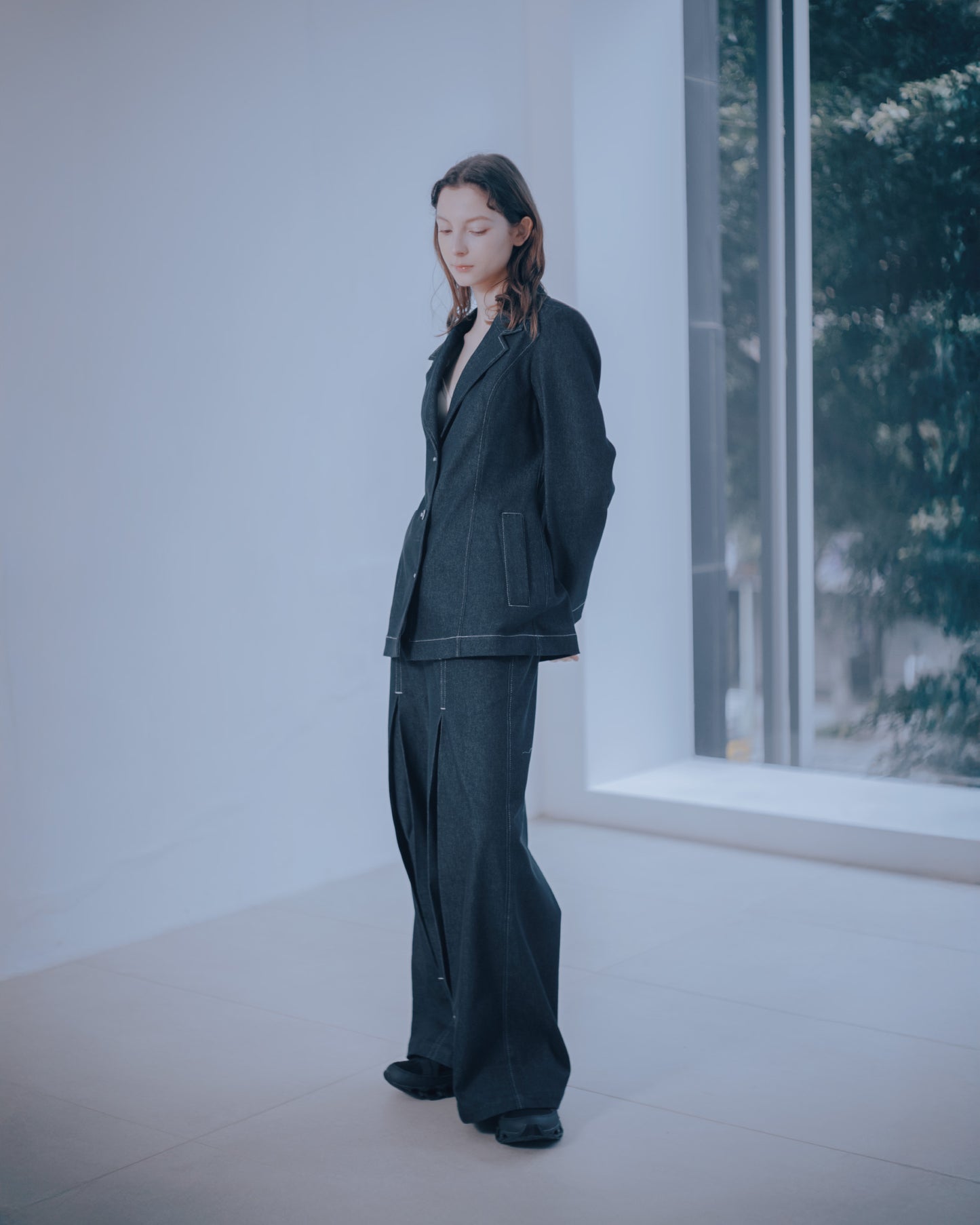 收腰挺版丹寧西裝外套(黑色)