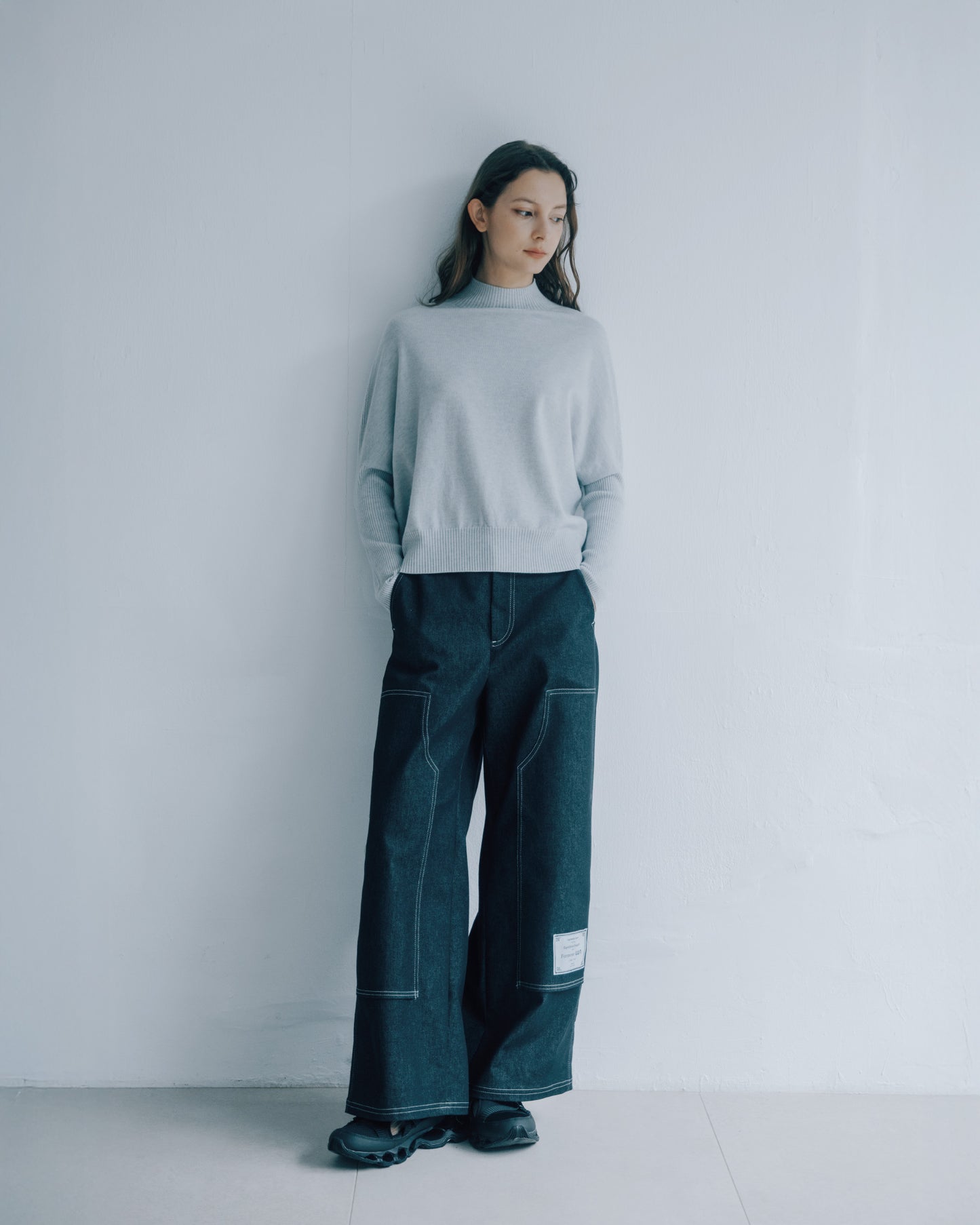 一體成型寬版連袖高領上衣(灰色)