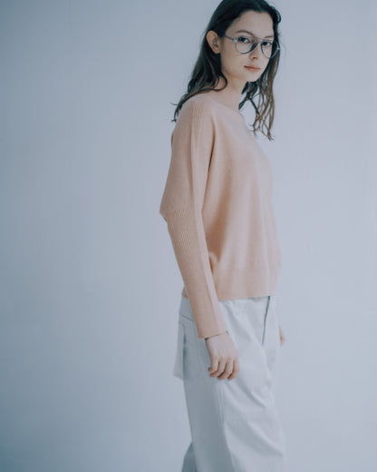 一體成型寬版連袖高領上衣(粉色)