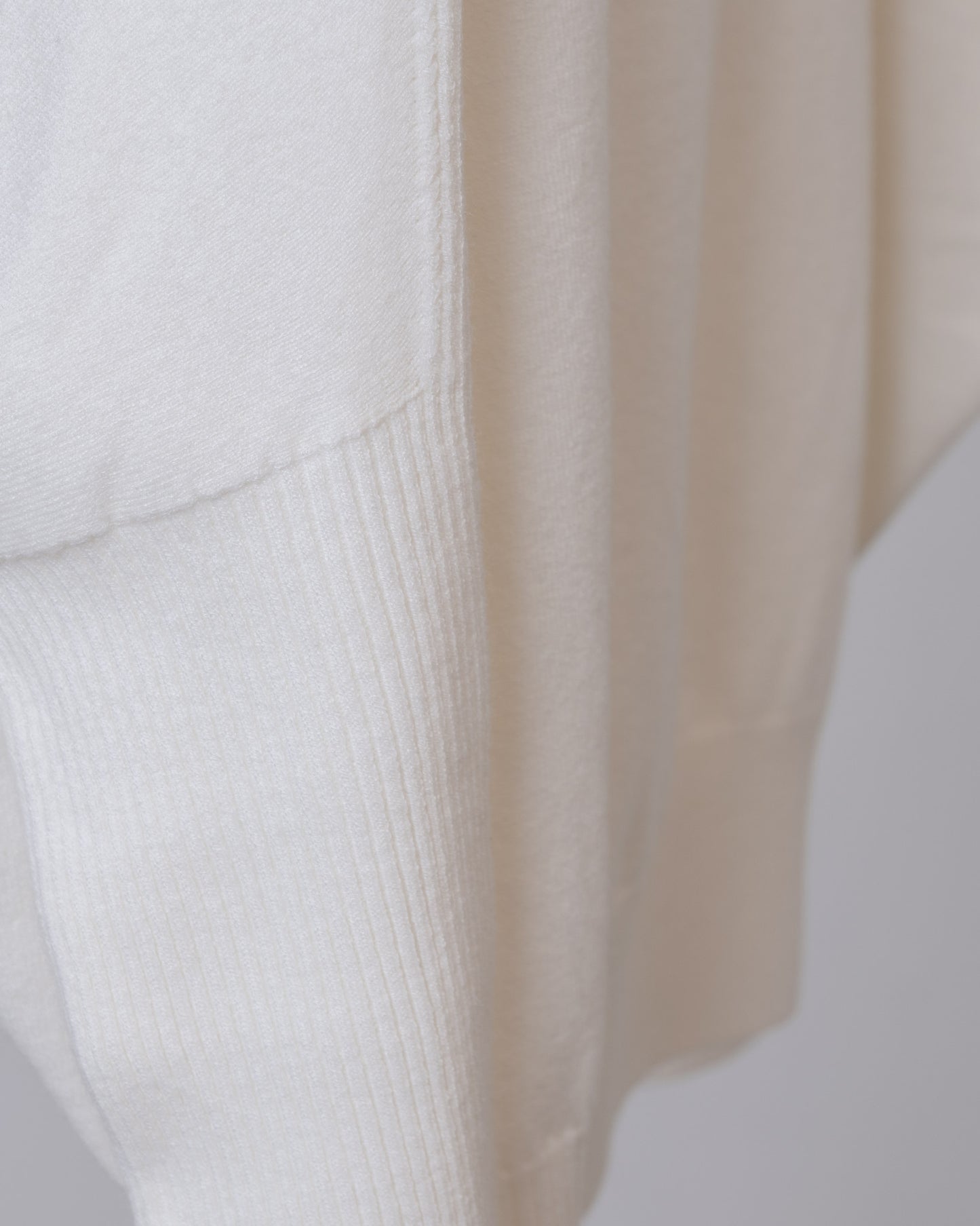 拉克蘭袖圓領上衣(米白)