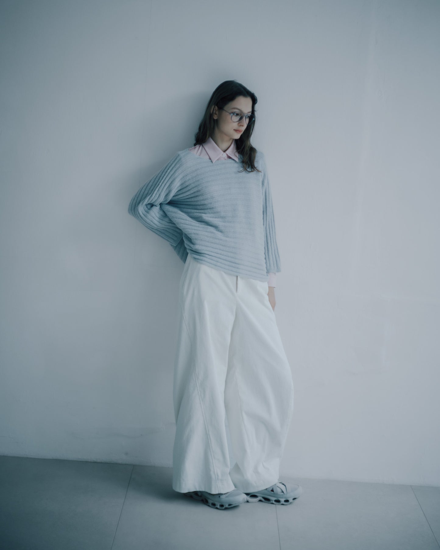 橫紋寬版針織上衣(淺灰)