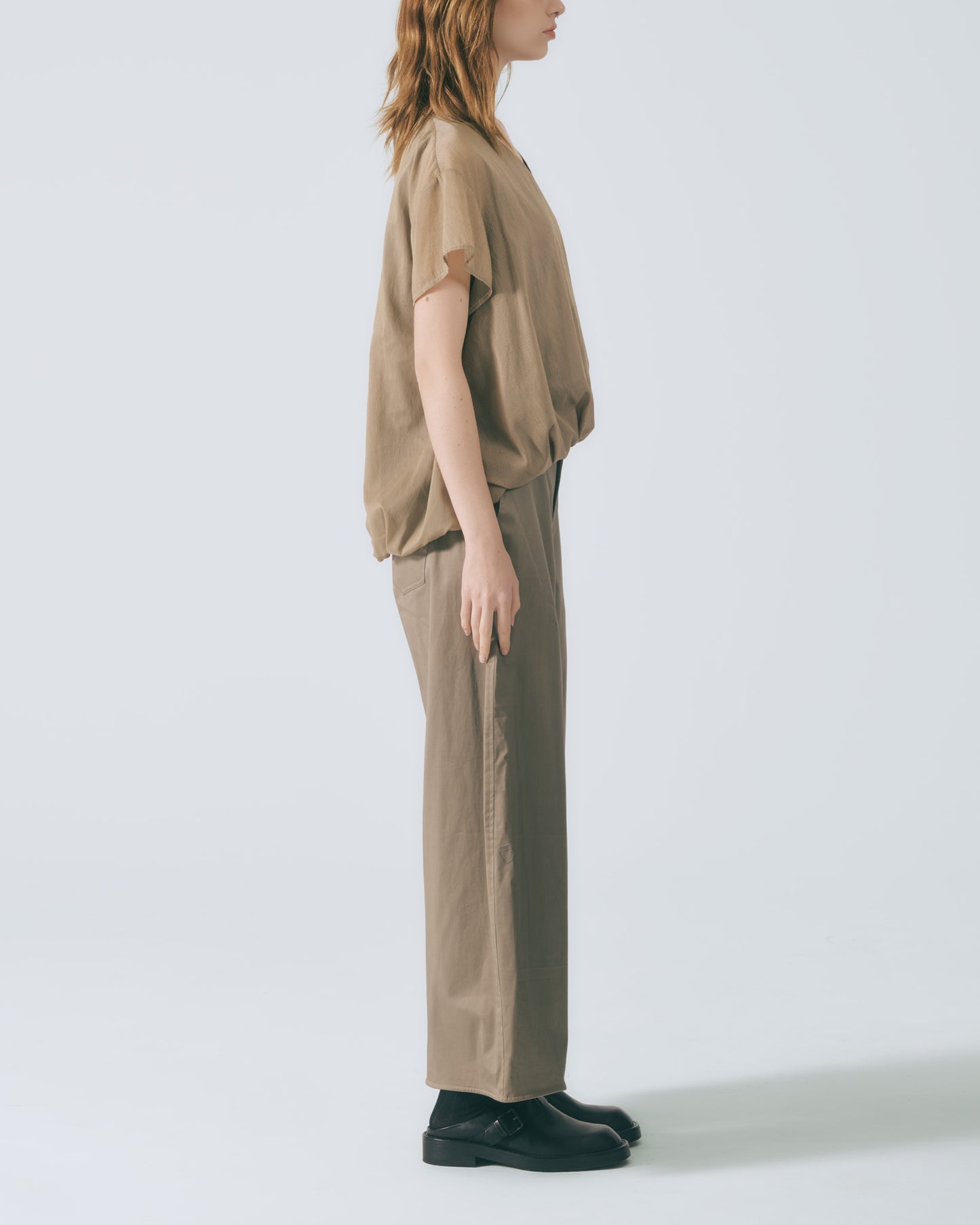 V領鬆褶條紋上衣 (咖啡)