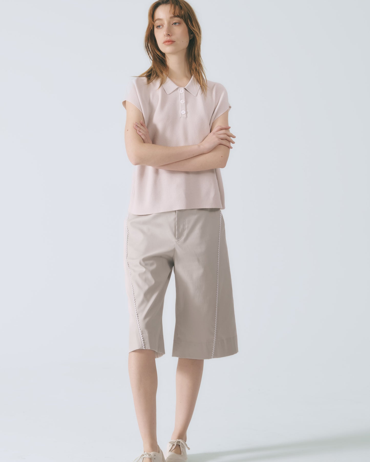 蕾絲切線五分寬褲(淺灰)