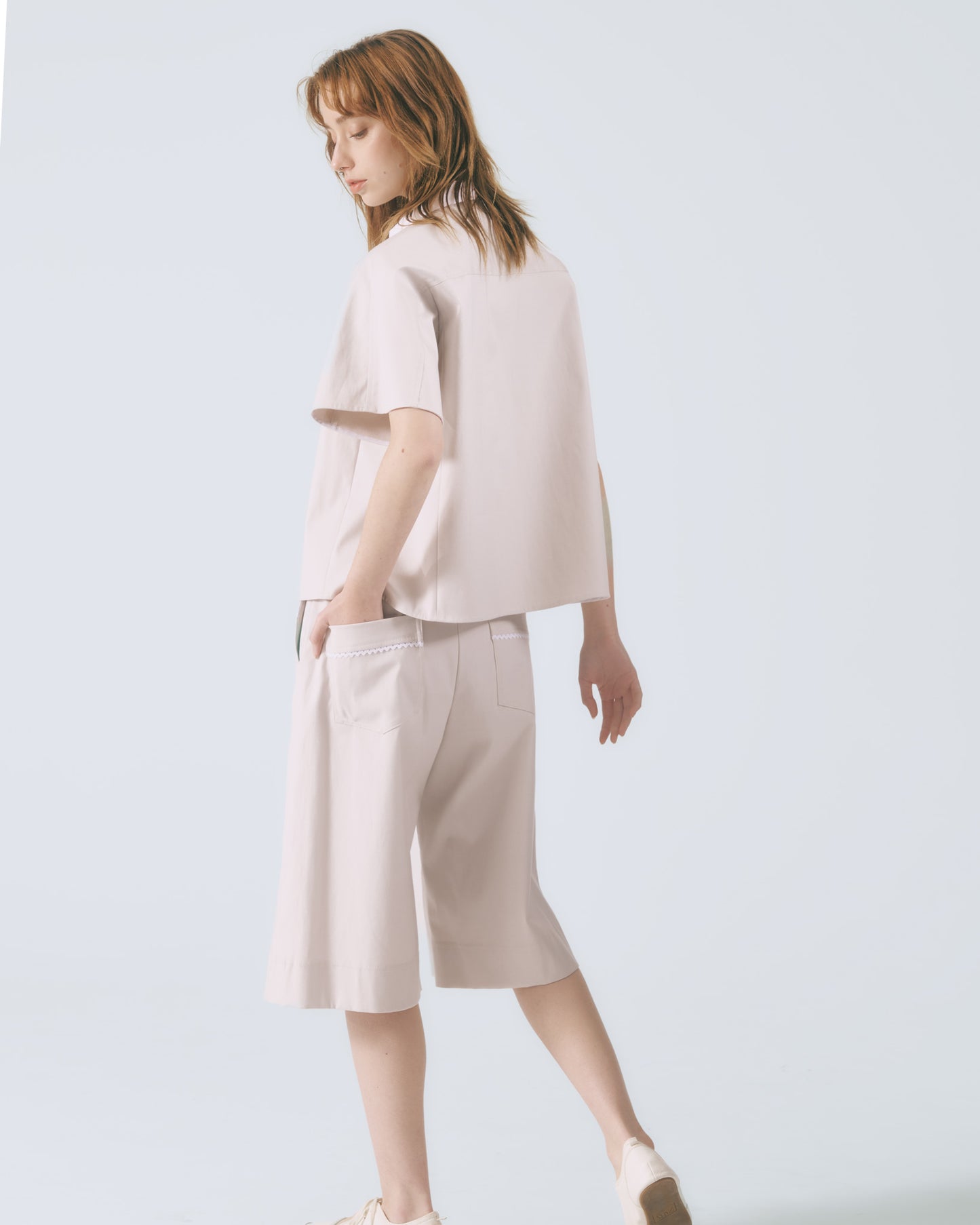 拼接領口短袖上衣 (淺灰)