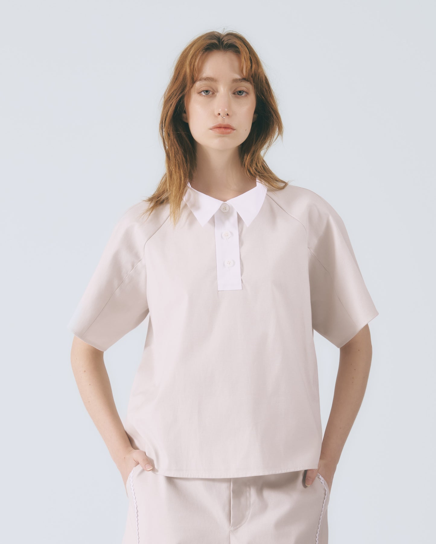 拼接領口短袖上衣 (淺灰)