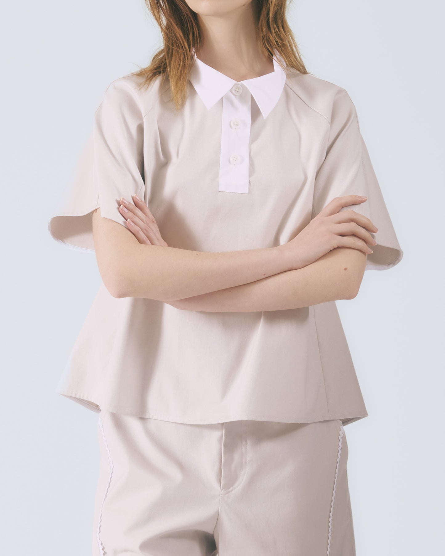 拼接領口短袖上衣 (淺灰)