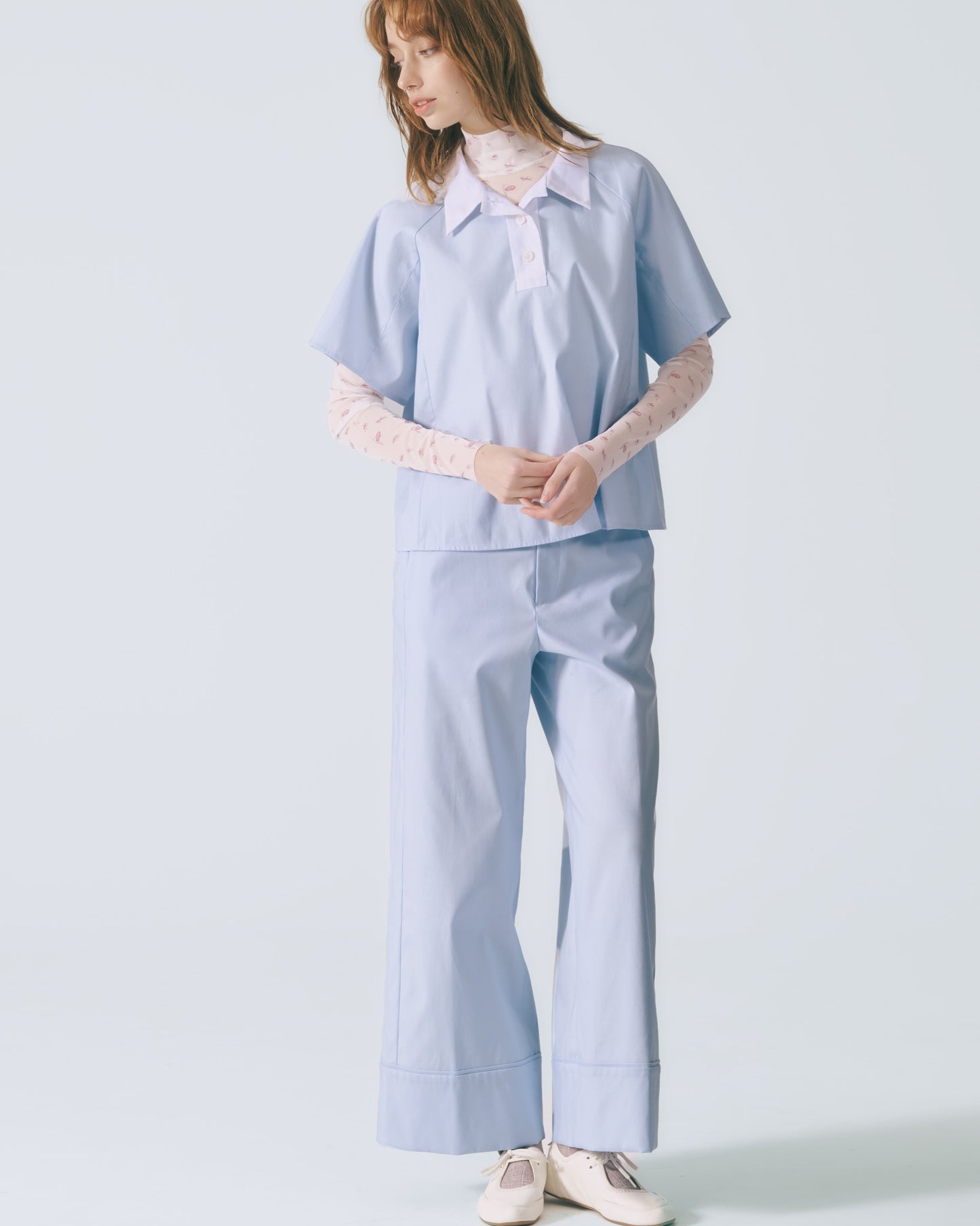 拼接領口短袖上衣 (淺藍)