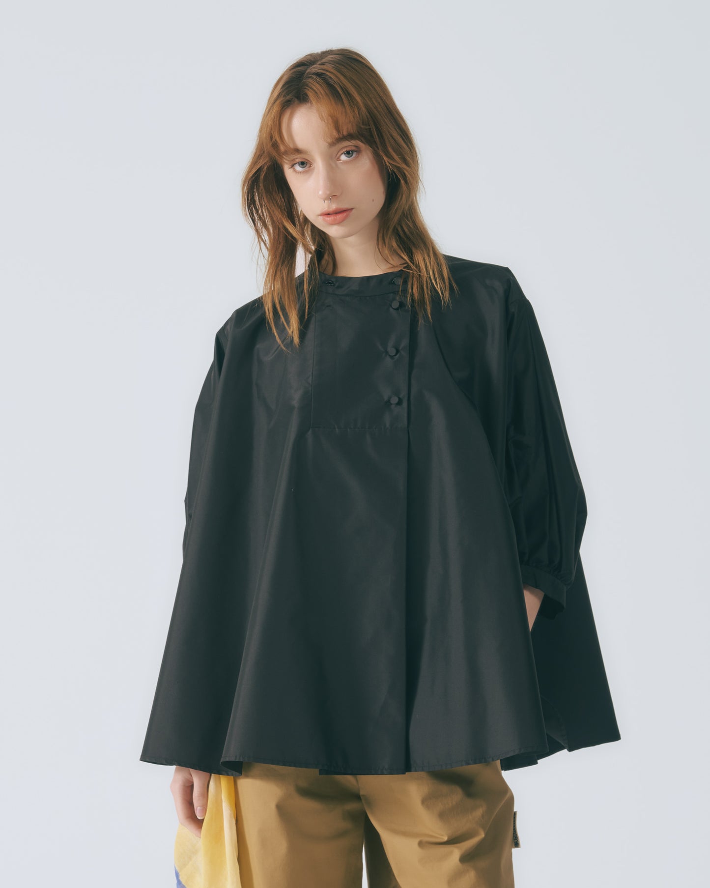 立領五分澎袖上衣 (黑色)