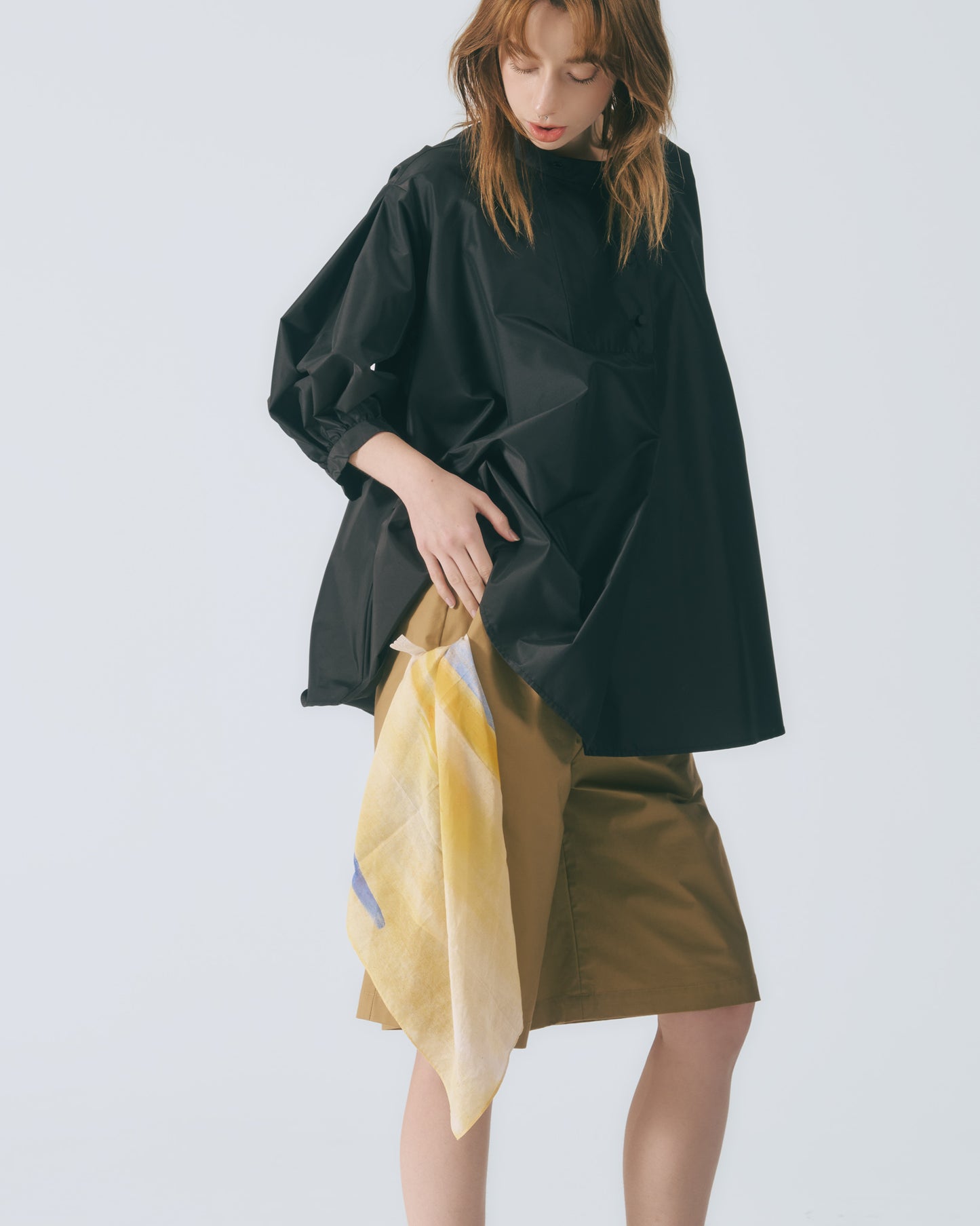 立領五分澎袖上衣 (黑色)