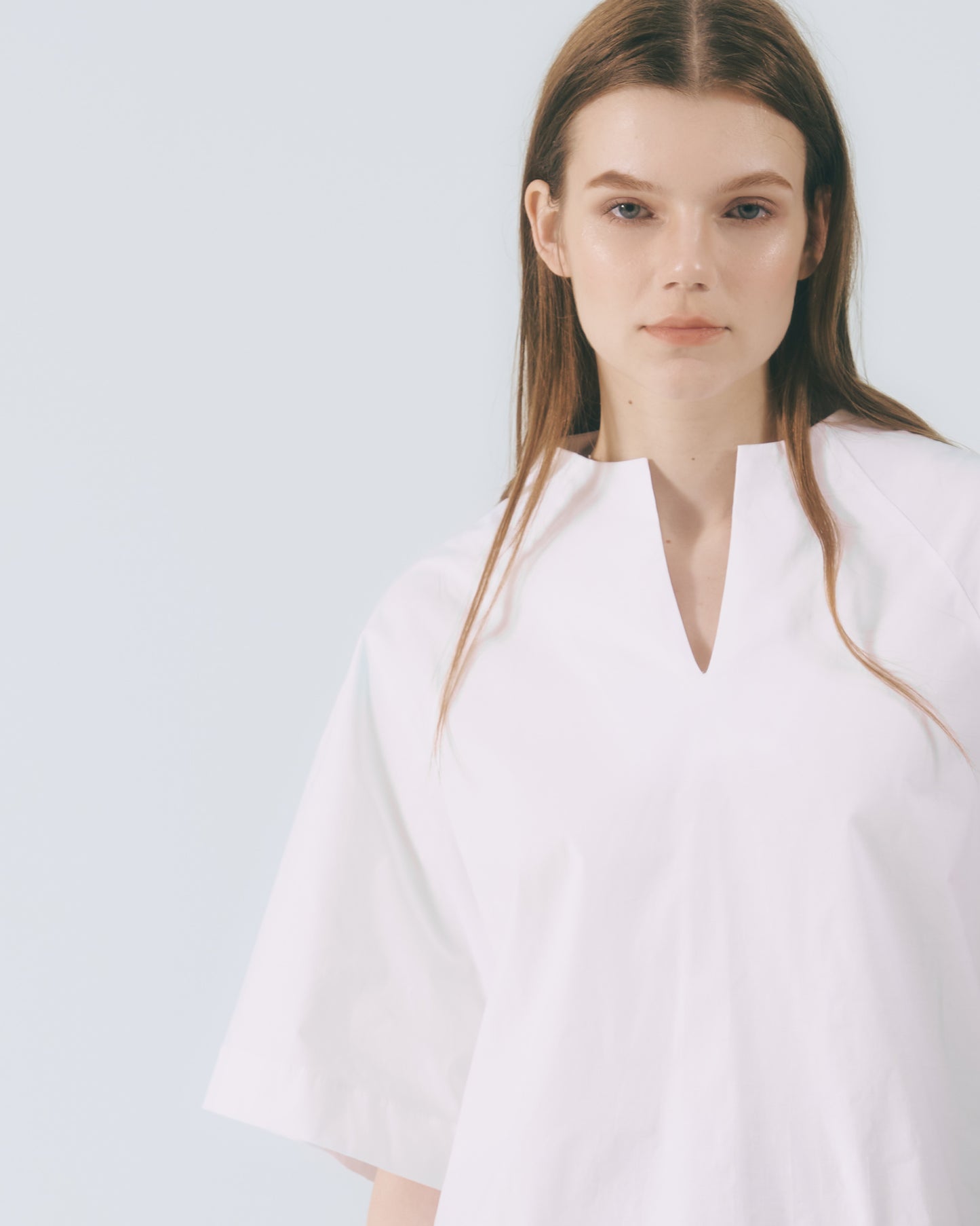 立開領寬袖上衣(白色)