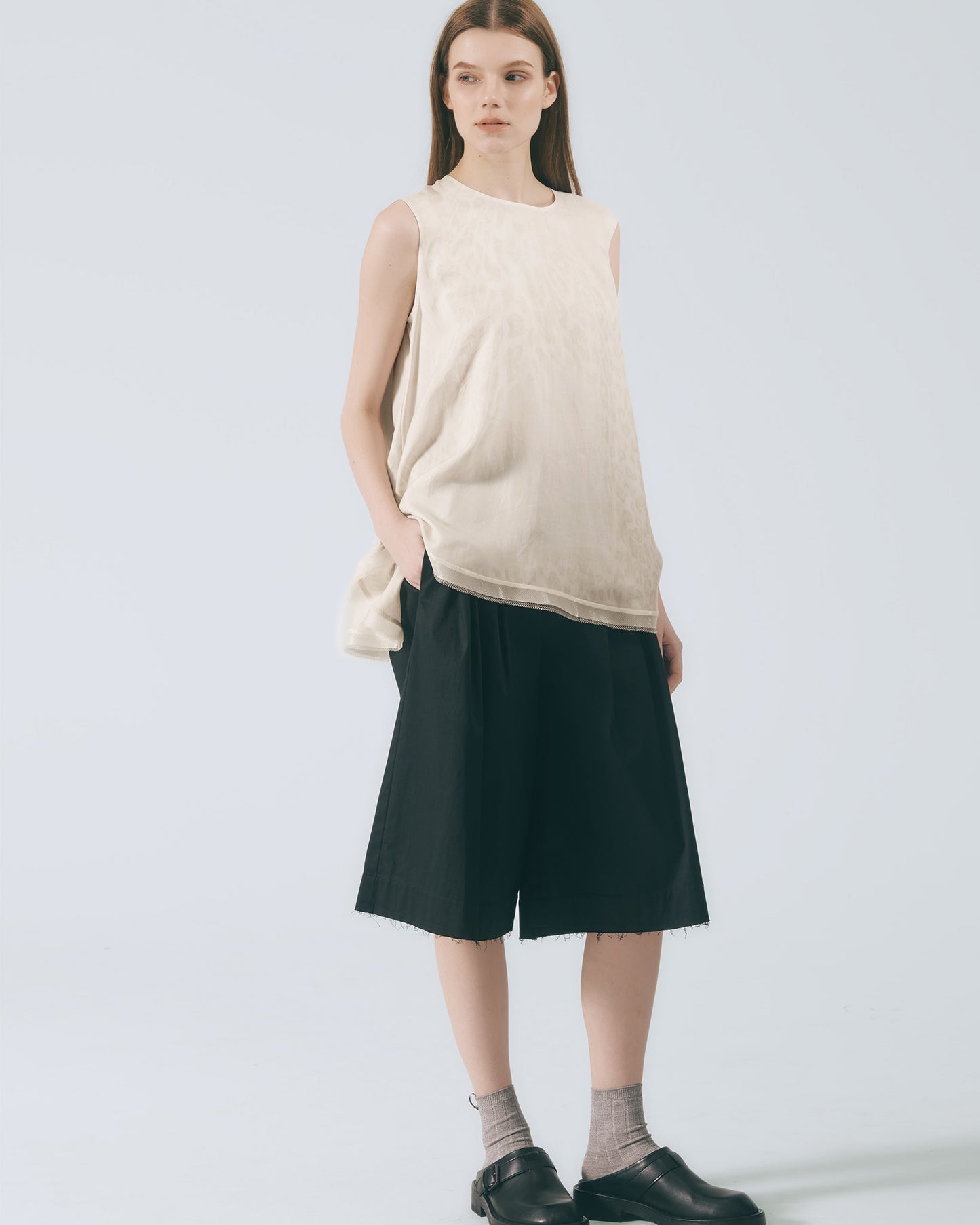 寬擺圓領無袖上衣 (粉豹)