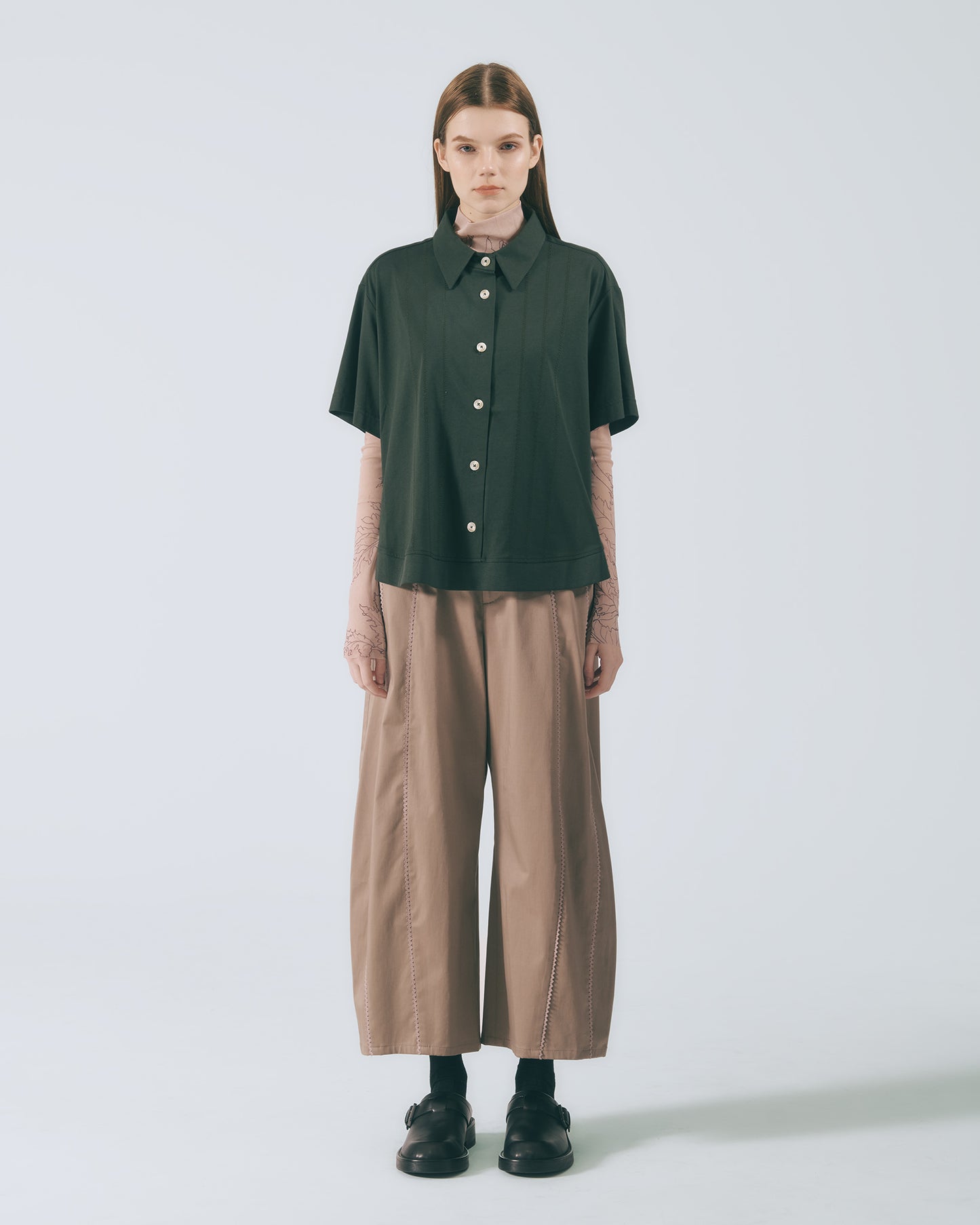 波浪蕾絲剪接錐形褲(深棕)