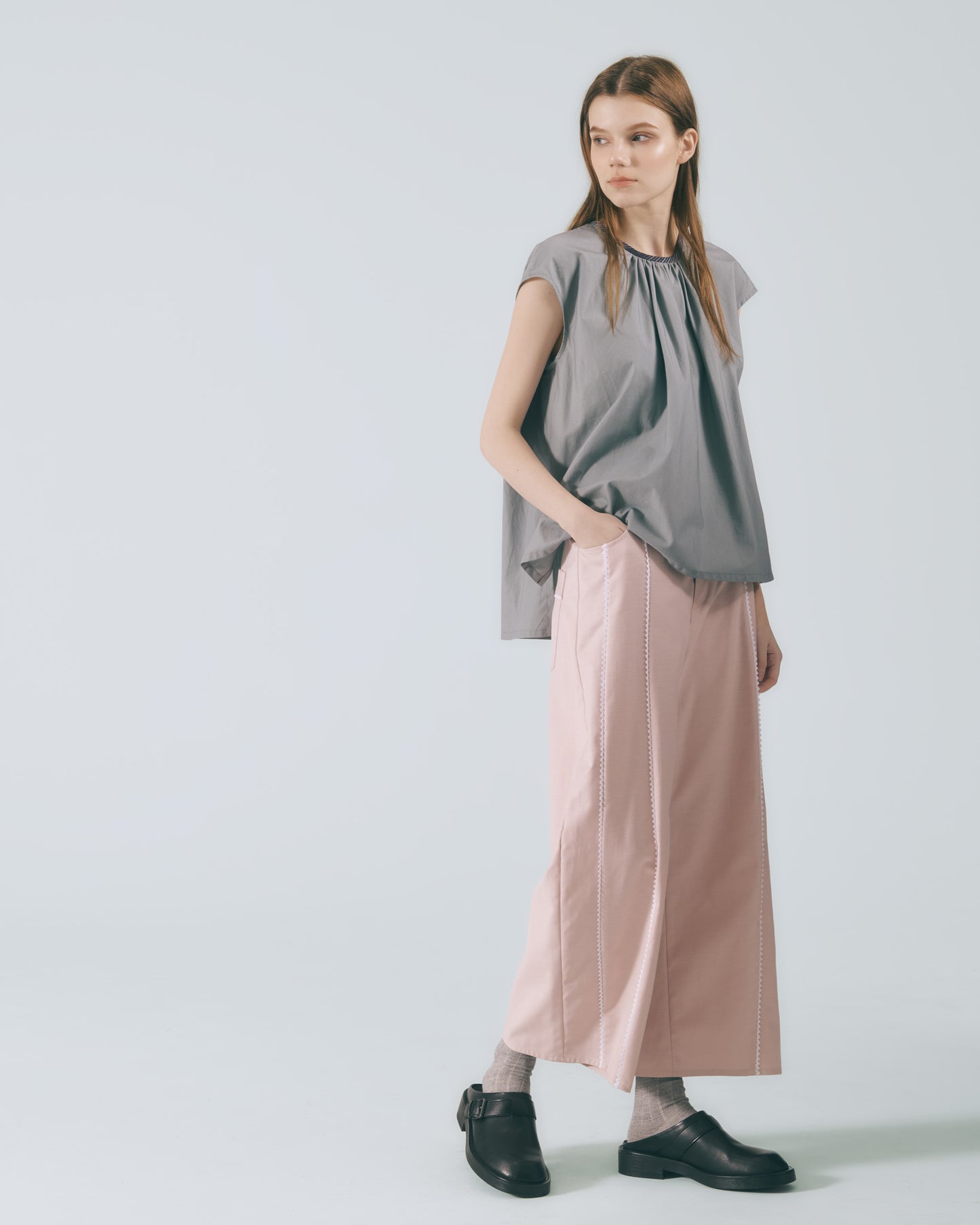 波浪蕾絲剪接錐形褲(粉色)