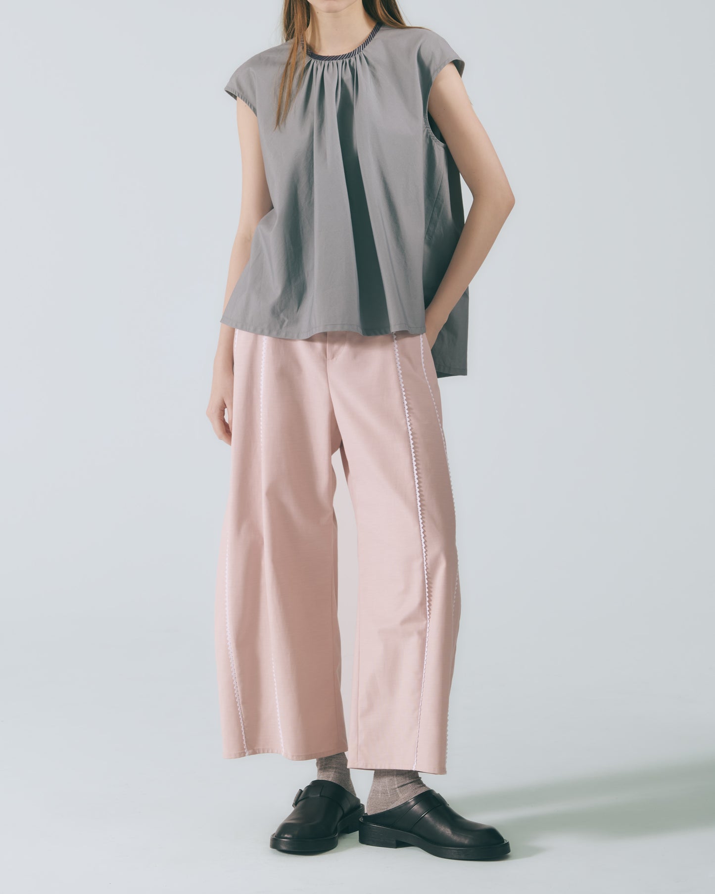 波浪蕾絲剪接錐形褲(粉色)