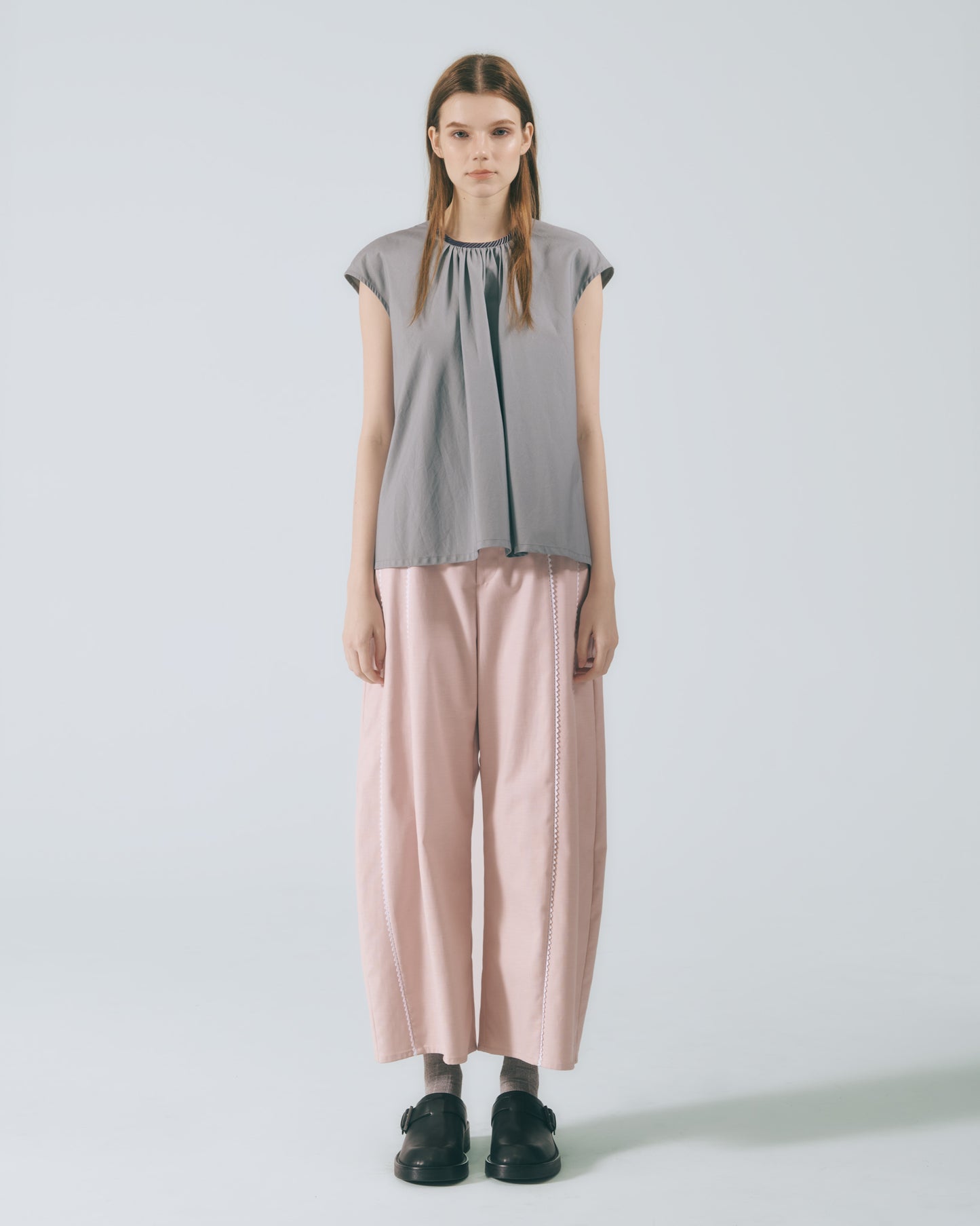 波浪蕾絲剪接錐形褲(粉色)