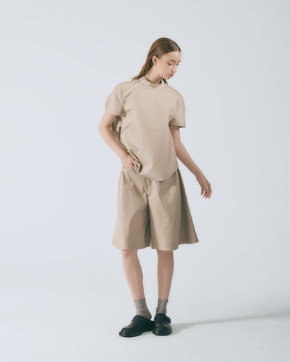 斜肩蕾絲立體輪廓上衣 (卡其)