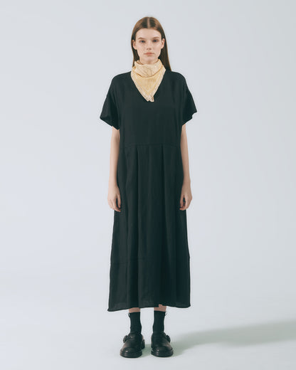 拼接打摺寬袖長洋裝(黑色)