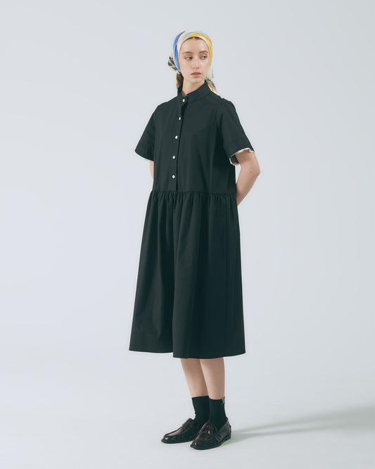 立領抽摺長洋裝(黑色)