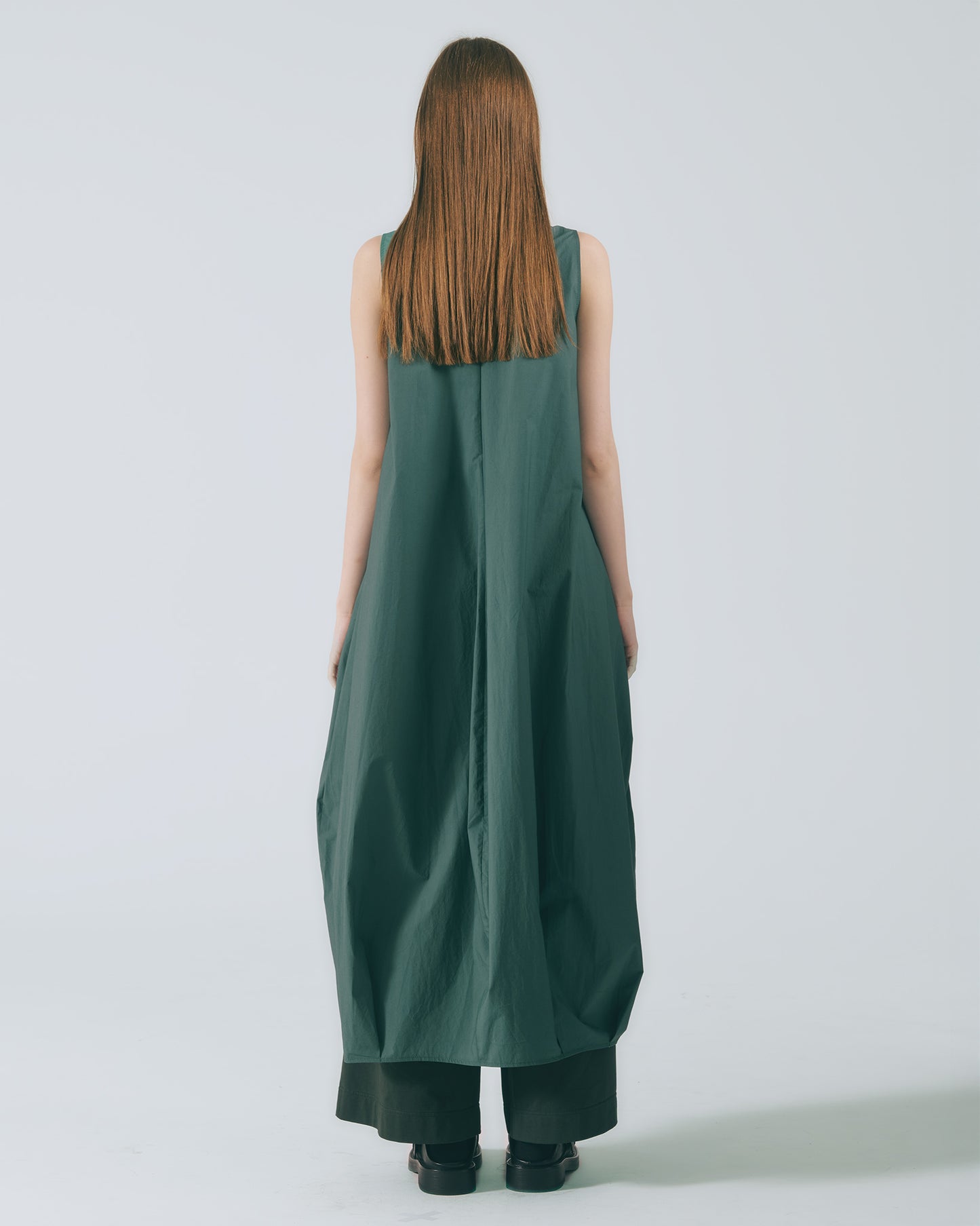 立體廓型無袖長洋裝 (墨綠)