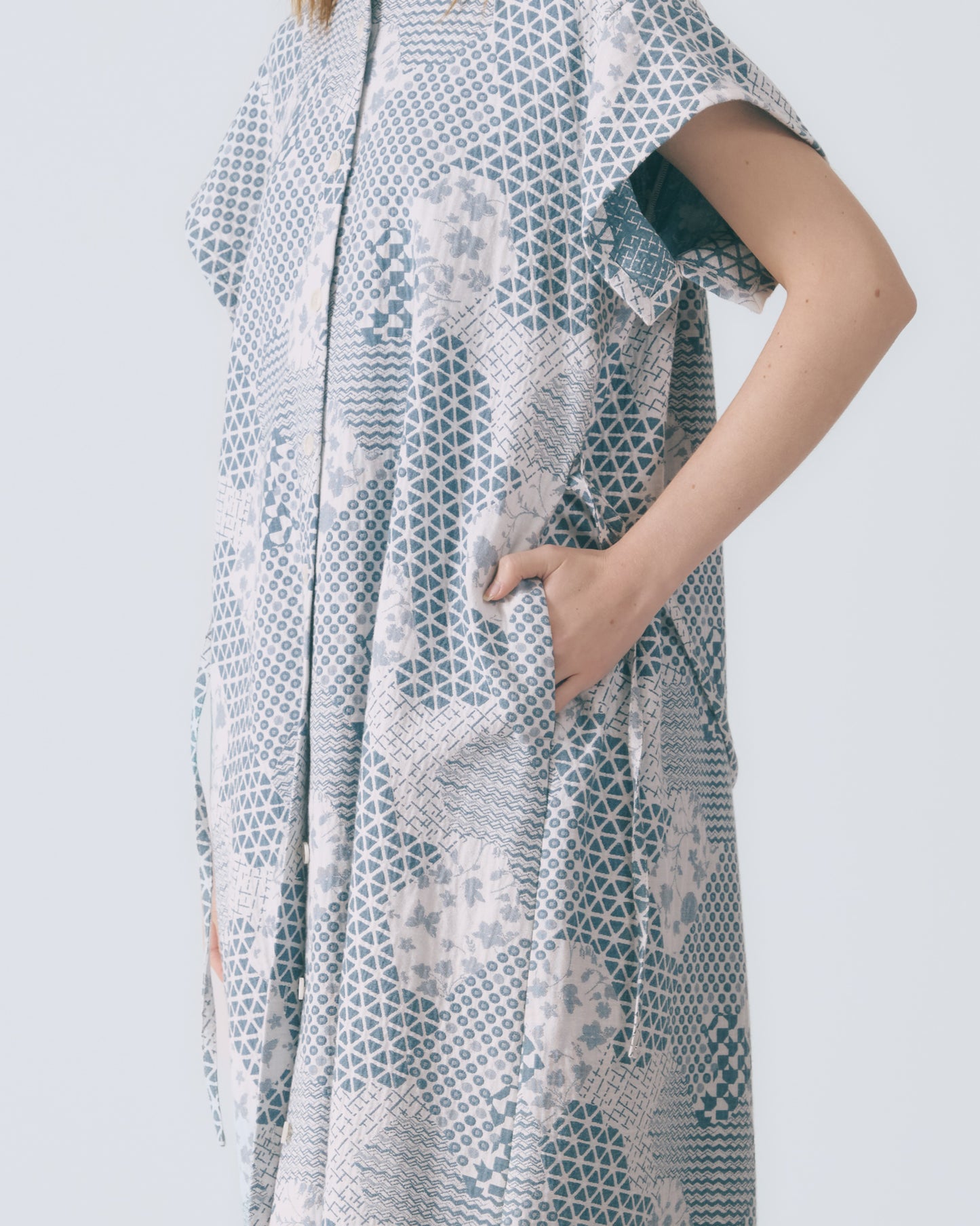 幾何花紋牛仔開襟長洋裝 (牛仔花)