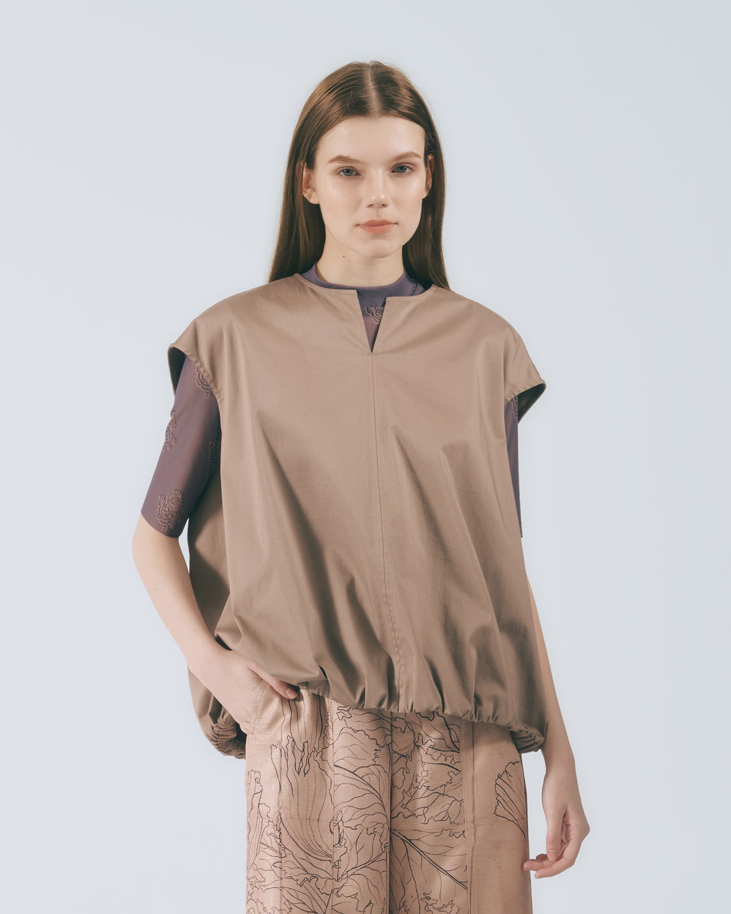 氣球感蓋袖上衣 (深棕)