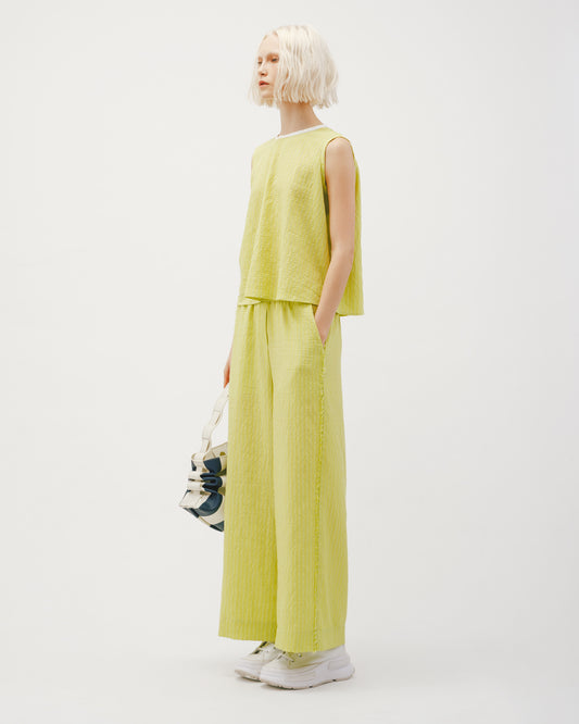Contrast color sleeveless puff top 