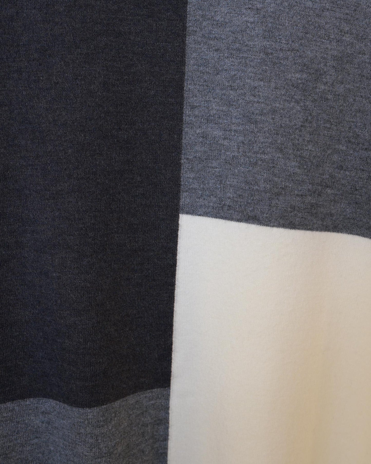 色塊拼接長袖針織上衣(灰色)